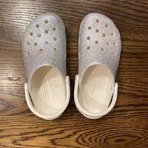 NWOT Girls Crocs